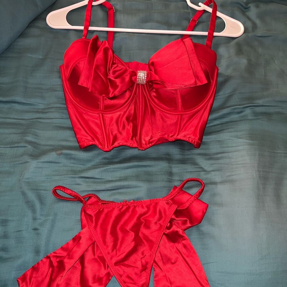Victorias Secret Lingerie Set